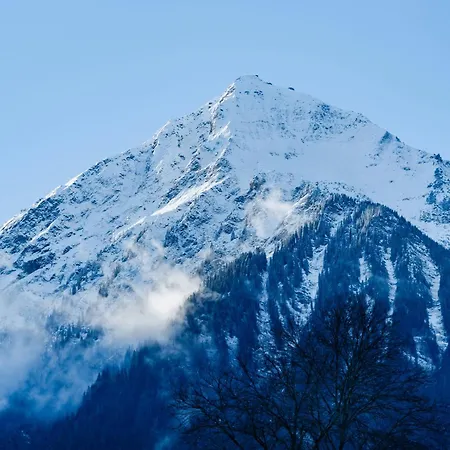 Bergblick - 3 Sterne Garni - Neueroeffnung Szálloda Aeschi bei Spiez
