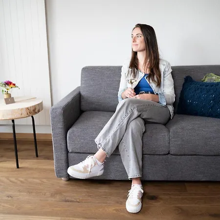 Bergblick - 3 Sterne Garni - Neueroeffnung Aeschi bei Spiez