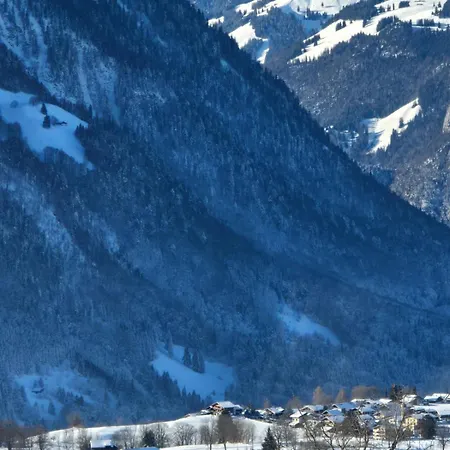 Hotel Bergblick 3*