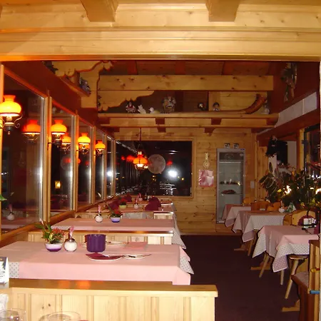 Szálloda Bergblick - 3 Sterne Garni - Neueroeffnung