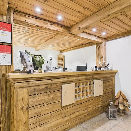 酒店 Bergblick - 3 Sterne Garni - Neueroeffnung Aeschi Bei Spiez